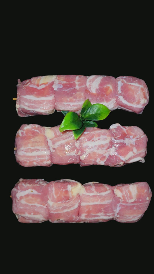 HALLOUMI AND BACON SOSATIE